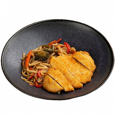 Лапша с хрустящей курицей в Chojo Izakaya по цене 720 ₽