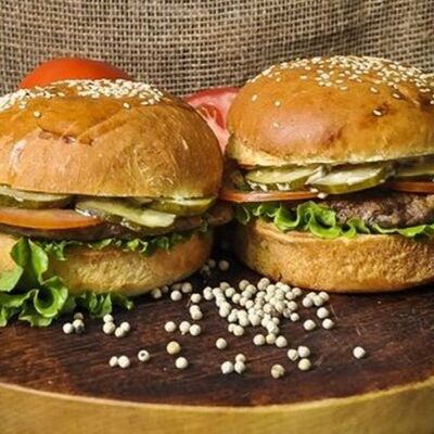 Са.Кс с курицей большойв Вкусный домик по цене 375 ₽