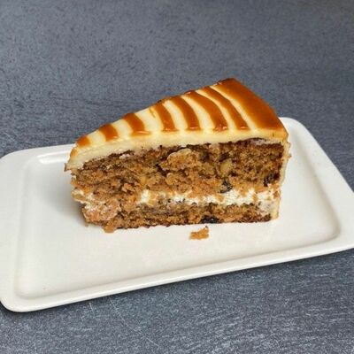 Торт Морковный с карамелью в Рестомаркет Китчен по цене 250 ₽
