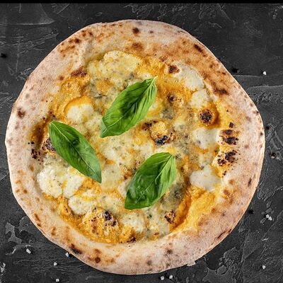 Пицца Четыре сыра в Mesto Burger по цене 430