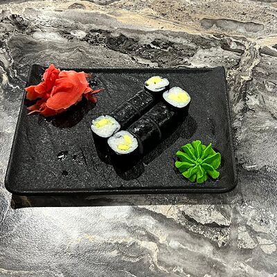 №64 Маки Авокадо в Суши-бар Макото по цене 150 ₽