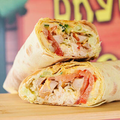 Шаурма сырная в Вкусная бочка по цене 399 ₽