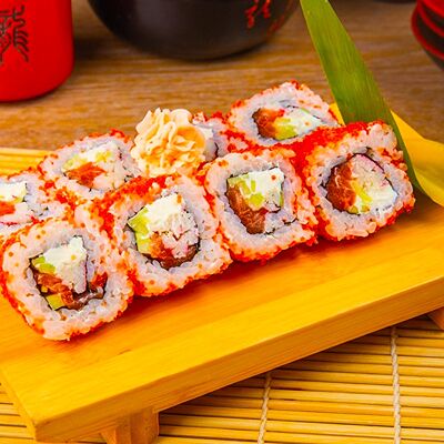 Калифорния маки в Sushi Kama по цене 610 ₽