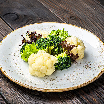 Цветная капуста и брокколи (на пару или жареная) в Строгинская гавань по цене 390 ₽