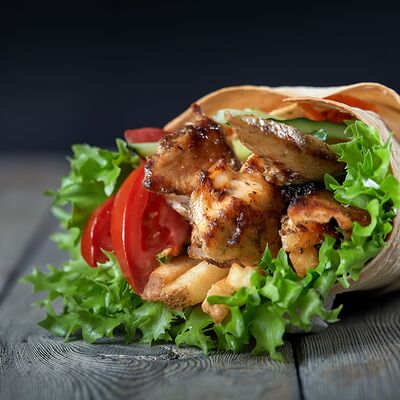 Гирос с курицей в Mangal House по цене 385 ₽