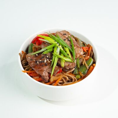 Гречневая лапша с говядиной в ЁБИСАН по цене 909 ₽