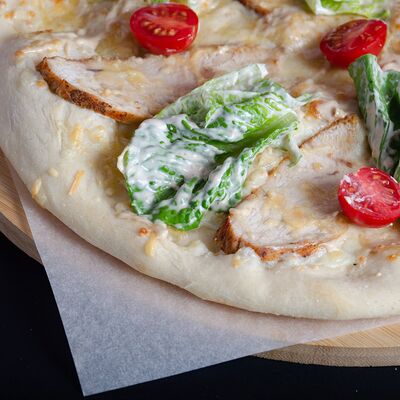 Пицца Цезарь в Ваф и Раф по цене 550 ₽