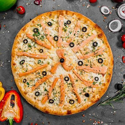 Пицца с Лососем 33см в Суши Пати по цене 1150 ₽