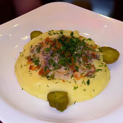 А-ля бефстроганов в Арт-шоу ресторан Балаган Сити по цене 850 ₽