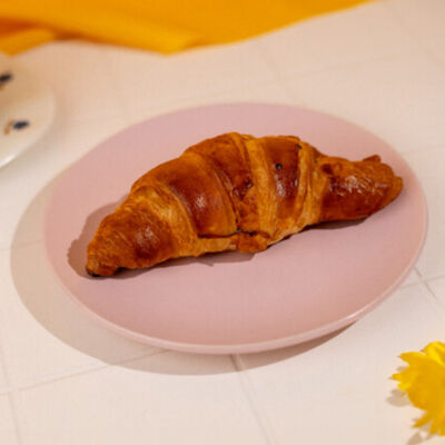 Круассан с малиной в Пекарня Буханка по цене 195 ₽
