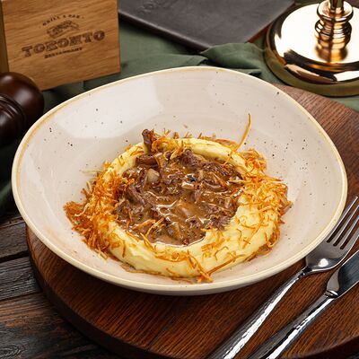 Бефстроганов в Toronto по цене 1800 ₽