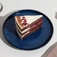 Торт шоколадный с вишней в Coffee3