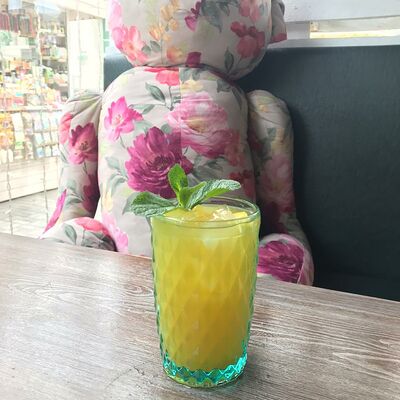 Лимонад маракуйя-мята в Мой кофе по цене 400 ₽