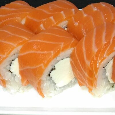 Филадельфия с луком в Суши Мань по цене 550 ₽