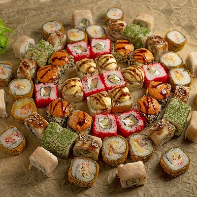 Сет Семейный в Дом роллов по цене 1857 ₽