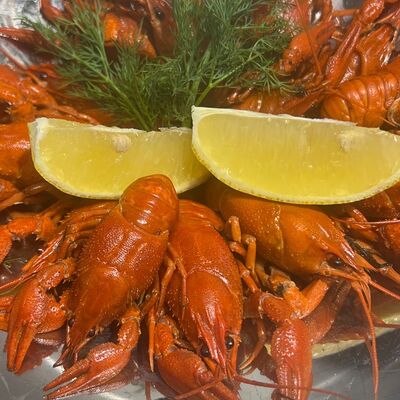 Раки волжские жареные в Forelperm кухня по цене 1725 ₽