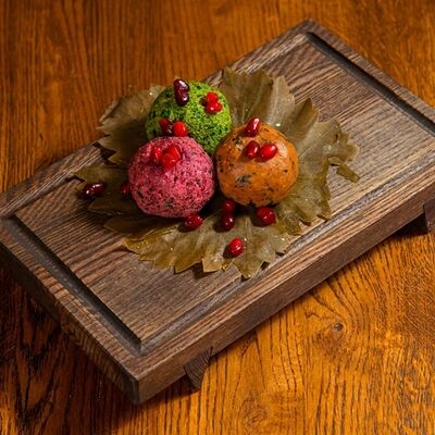 Ассорти пхали в Вах!Хинкали по цене 410 ₽