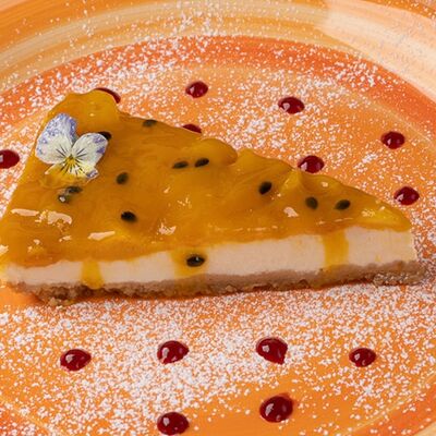 Чизкейк манго-маракуйя в Shveik по цене 475 ₽
