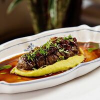 Мясо по-французски в Villa Delice