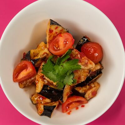 Салат с хрустящими баклажанами в Bananapizza по цене 290 ₽