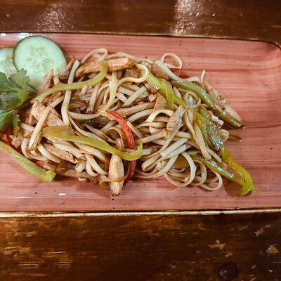 Лапша с курицей в Чайхана24 по цене 430 ₽