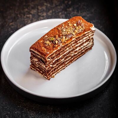 Шоколадный медовик в Техникум по цене 650 ₽