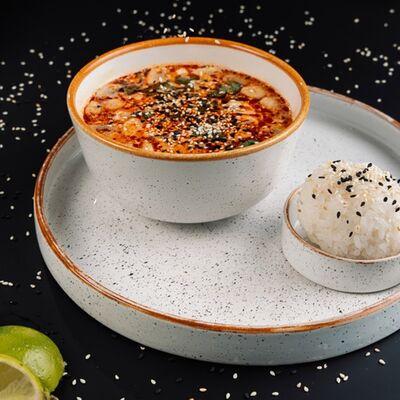 Суп Том ям с креветками в РАХАТ по цене 770 ₽