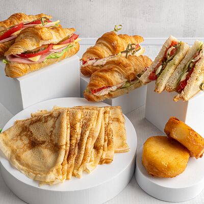 Сладко-сытный кофе-брейк в KanapeFest по цене 1960 ₽