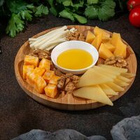 Сырная тарелочка в Райхон