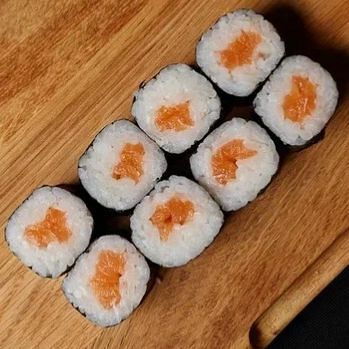 Хосомаки с лососем в Роллы по себестоимости по цене 321 ₽