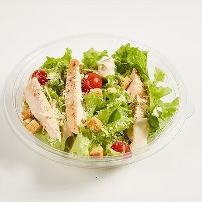 Салат Цезарь в #FARШ по цене 490 ₽