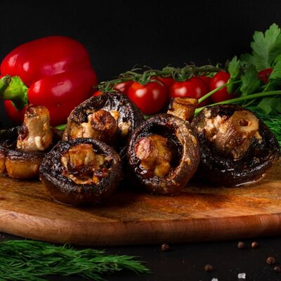 Шампиньоны в Жемчужина по цене 320 ₽