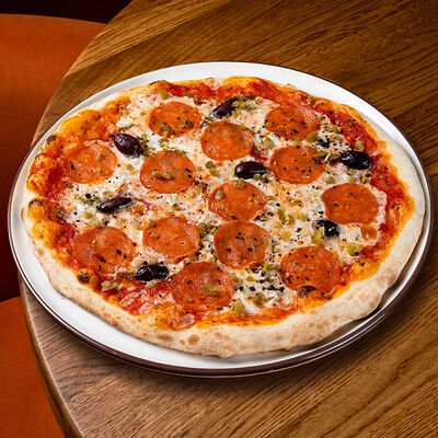 Пицца Дьявола 28 см в IL Патио по цене 689 ₽