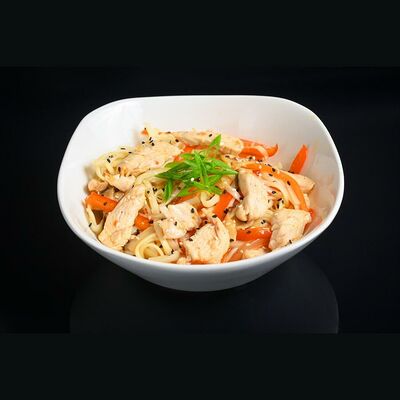 Wok с цыпленком в соусе терияки в РоллБери по цене 390 ₽