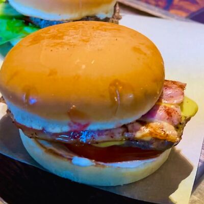Berry большойв Мясьё Гриль l burgerz по цене 600 ₽