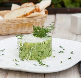 Картофельное пюре со шпинатом в Рецептор по цене 260 ₽