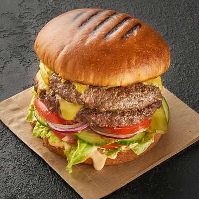 Двойной биг бургер в Хмель и солод по цене 999 ₽