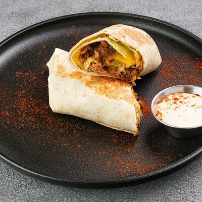 Мексиканское буррито в Holy Hotdoggers по цене 740 ₽