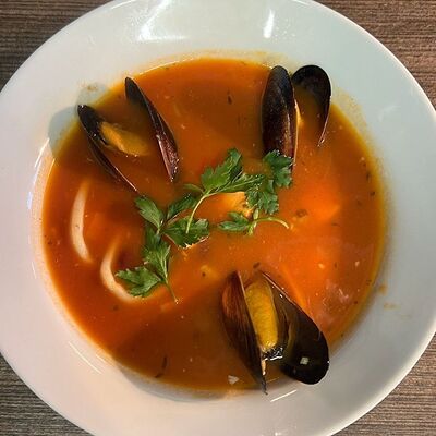 Томатный суп с морепродуктамив Пейкофское по цене 840 ₽