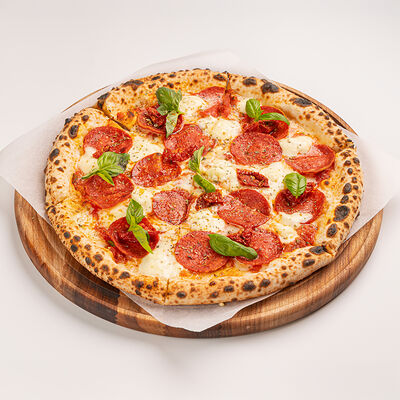 Пицца с Чоризо и домашним сыром в Сыроварня по цене 171000 сум