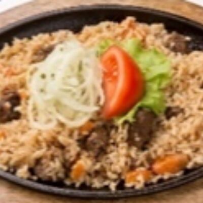 Ланч №8 Плов с говядинойв Максимилианс по цене 480 ₽
