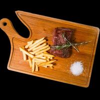 Стейк мясника в Beer & Fire Grill