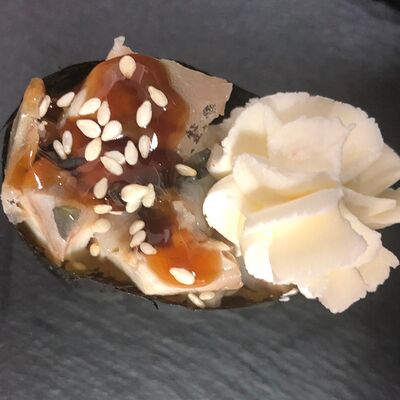 Суши Сливочный угорь в TAY NAY по цене 220 ₽