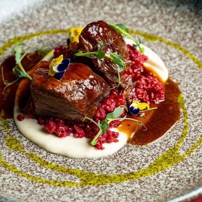 Телячьи щёчки с булгуром в Точка по цене 1500 ₽