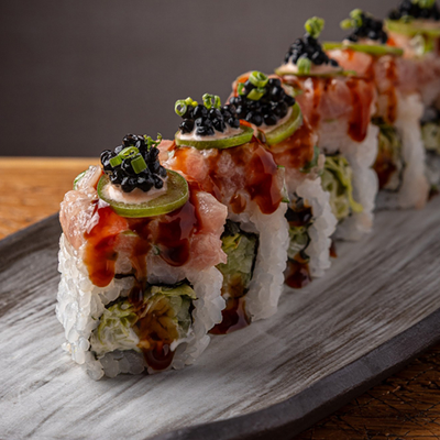 Ролл с тунцом и айсбергом в COBA restaurant по цене 1550 ₽