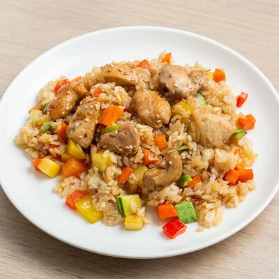 Wok рис с овощами в MrSushi по цене 250 ₽