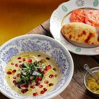 Сациви из фермерского цыпленка в Nino