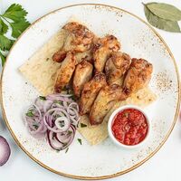 Шашлык из куриных крылышек в Строгинская гавань