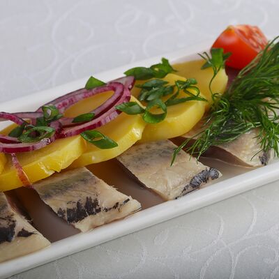 Сельдь по-русски в Мансарда по цене 400 ₽