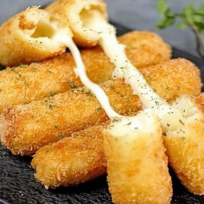 Сырные палочкив Sushi Kiosk по цене 380 ₽